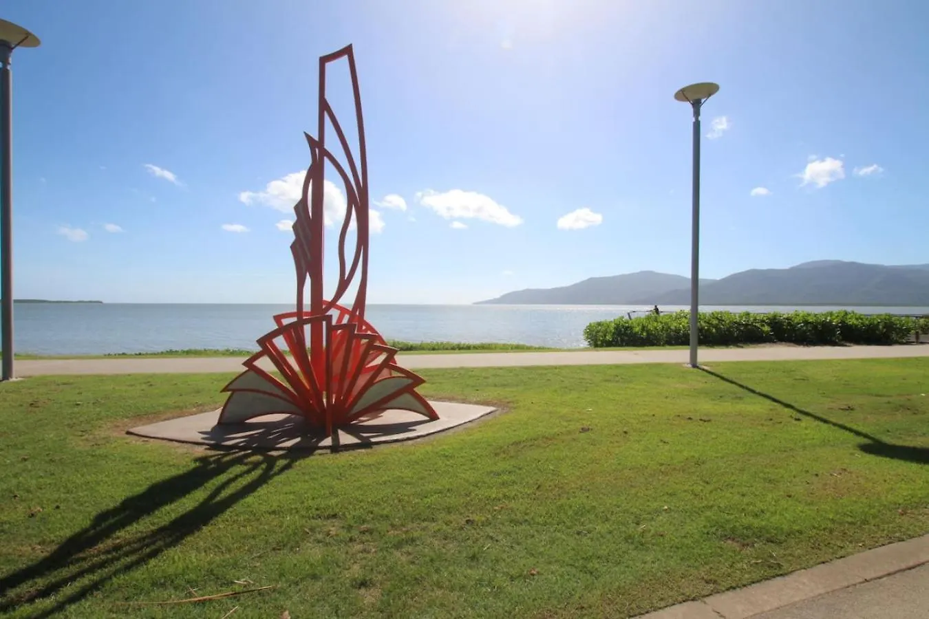 Luxury Cairns Stay With Pool And Bbq 0*,