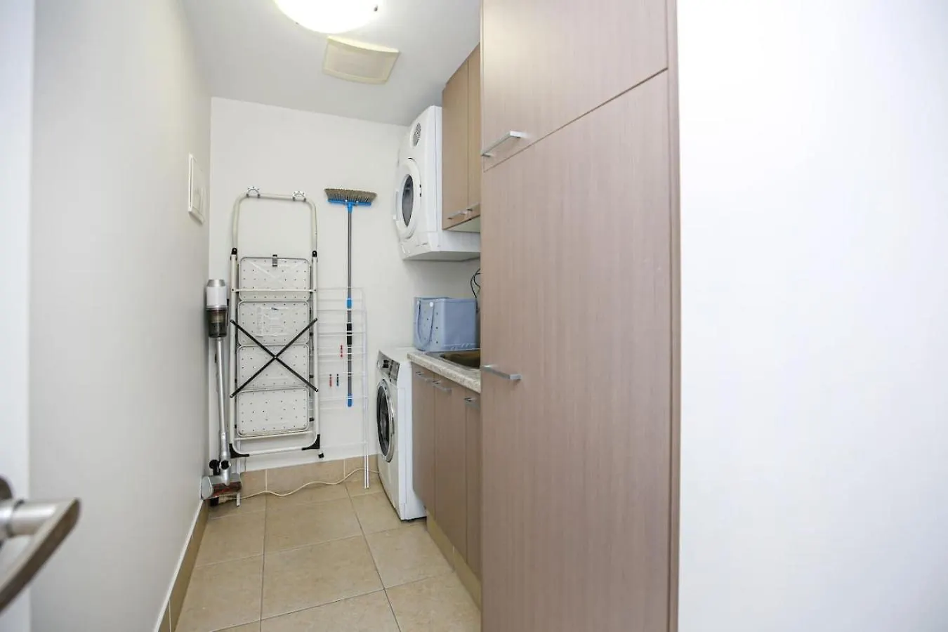 Luxury Cairns Stay With Pool And Bbq Apartment
