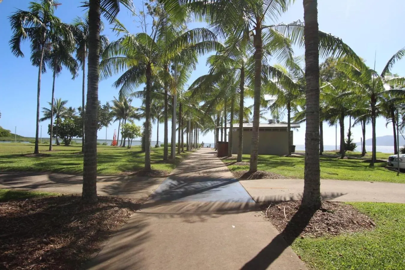 Luxury Cairns Stay With Pool And Bbq Australia