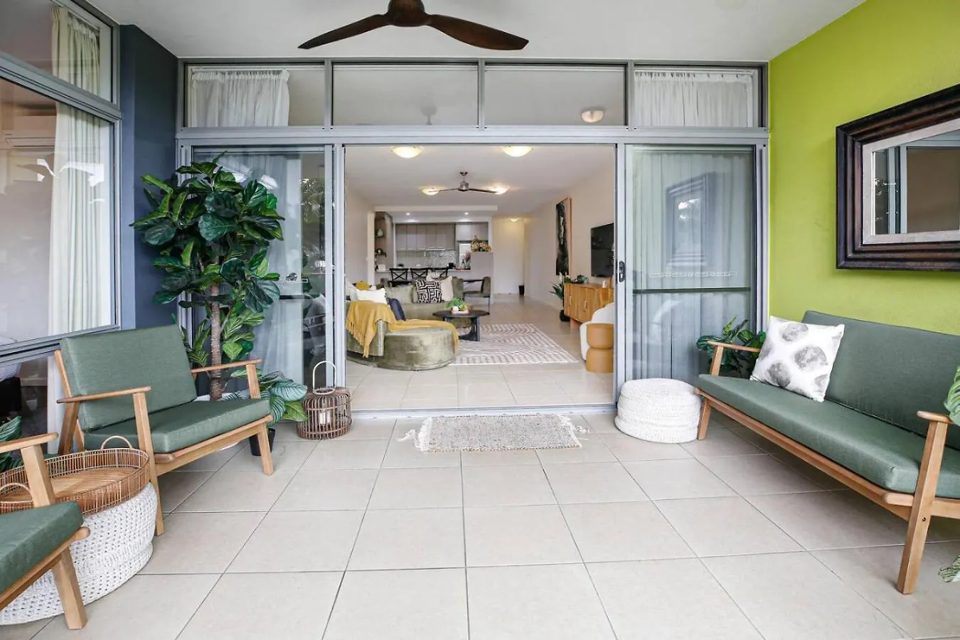 Luxury Cairns Stay With Pool And Bbq 0*,  Australia